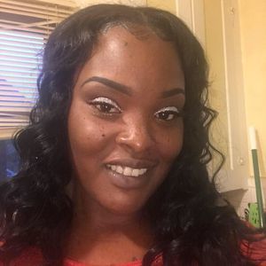 Meet your Posher, Latisha